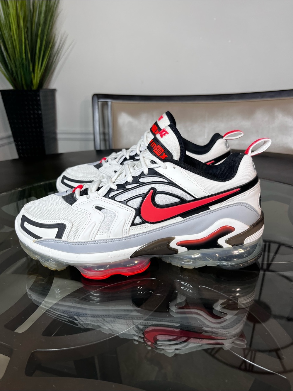 Nike Air Max Men’s White and Red Athletic Sneakers